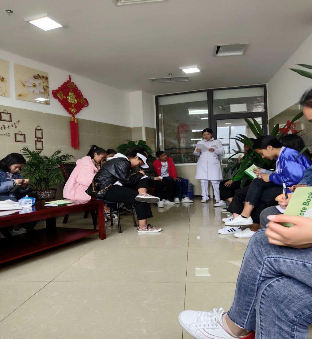 拓展课堂  学以致用――我校老年人服务与管理专业学生认知实习