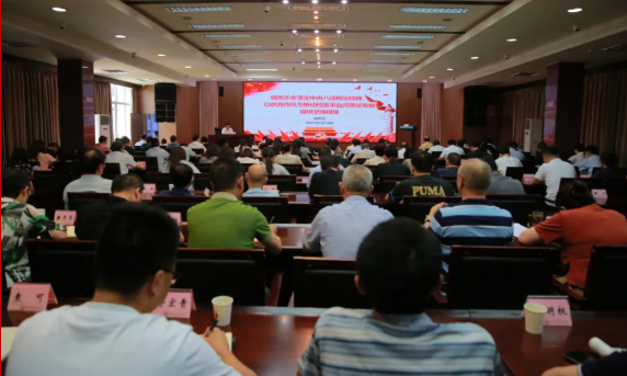 省档案馆馆长喻在岗讲学习教育专题党课
